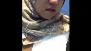 Hijab Indo Viral Pamerin Gunung Mulus Ke Grup Kelas